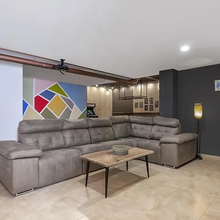 Las Arenas Holiday home